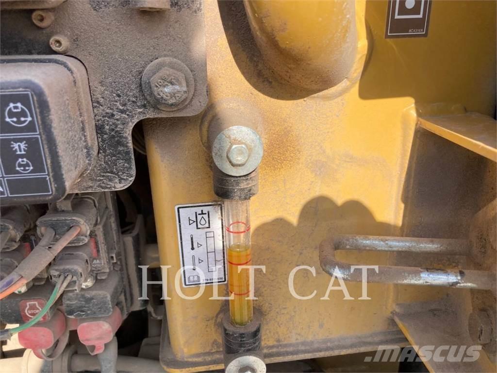 CAT 303.5 CR Paletli ekskavatörler