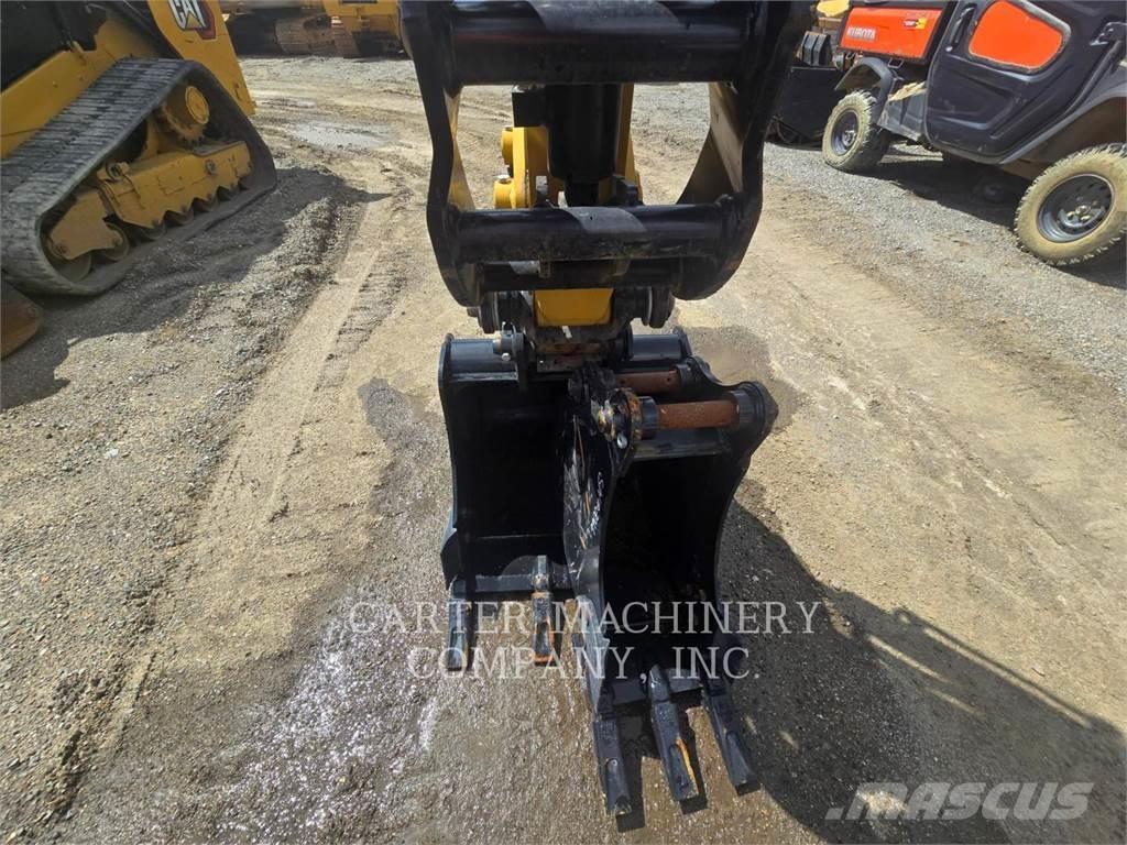 CAT 303.5CR Paletli ekskavatörler
