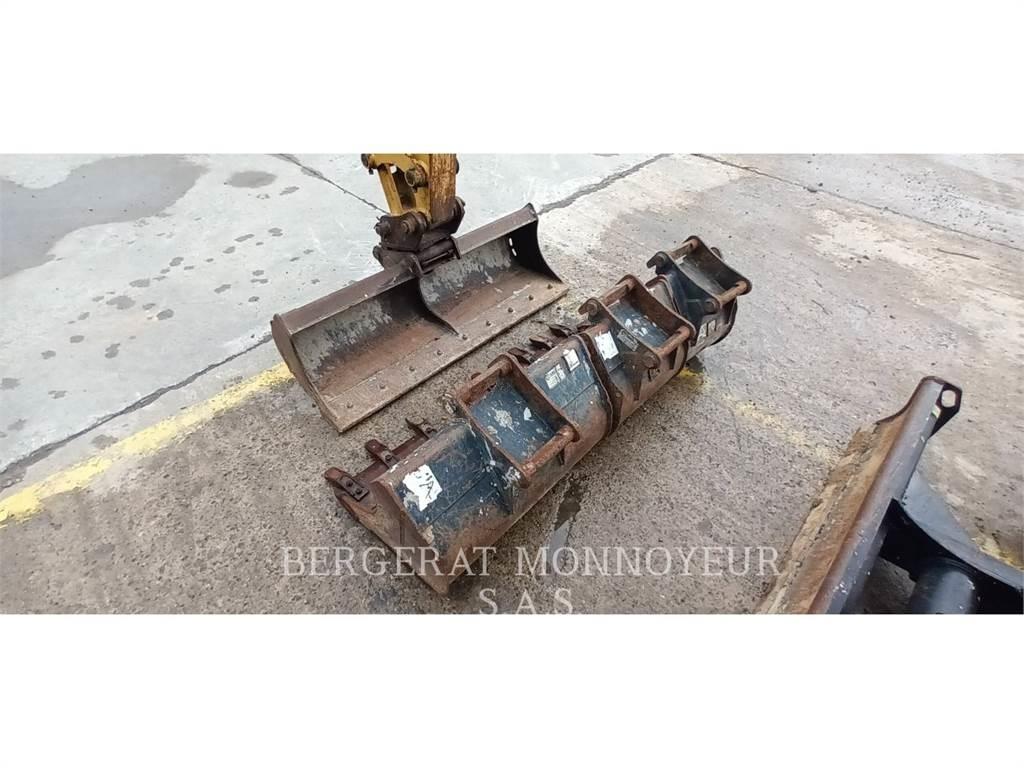 CAT 303.5E CR Paletli ekskavatörler