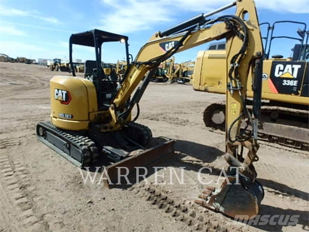 CAT 303.5E2 Paletli ekskavatörler