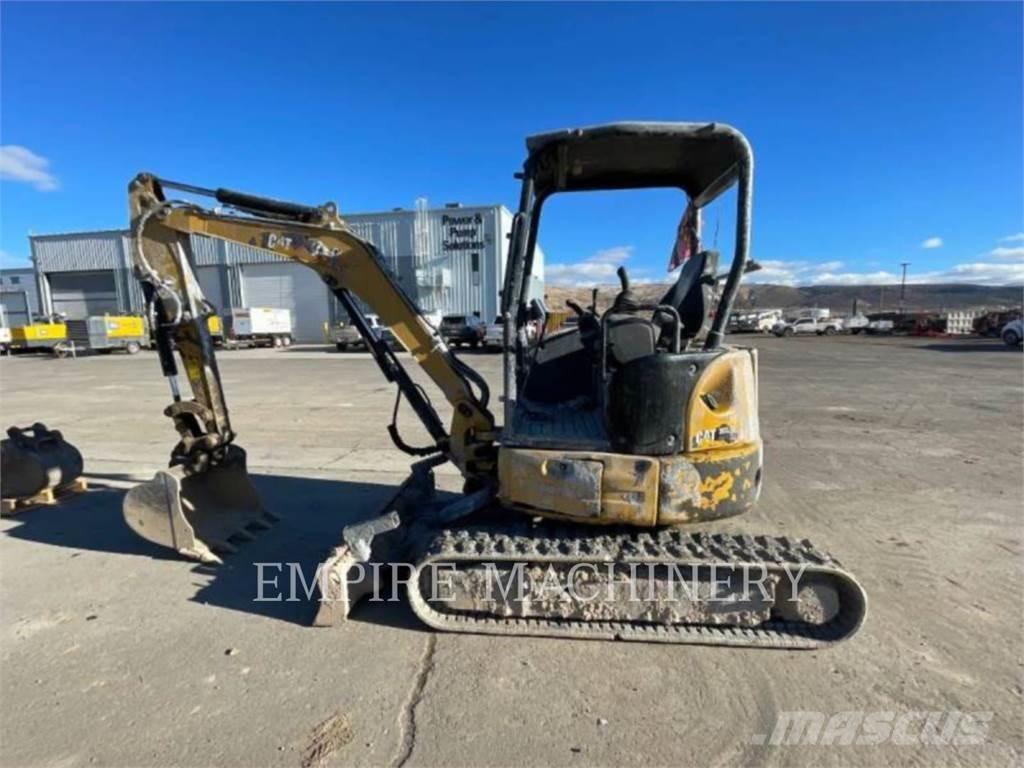 CAT 303.5E2 Paletli ekskavatörler