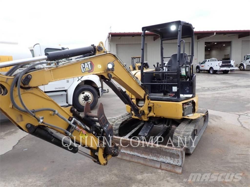 CAT 303.5E2 Paletli ekskavatörler