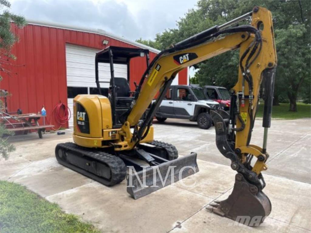 CAT 303.5E2 Paletli ekskavatörler