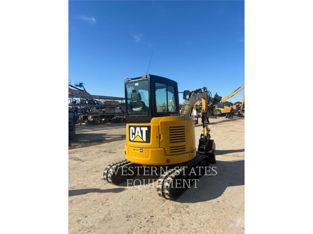 CAT 303.5E2 Paletli ekskavatörler