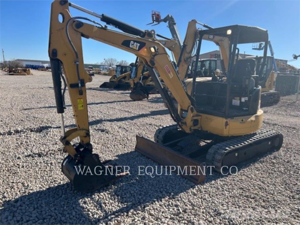 CAT 303.5E2 Paletli ekskavatörler