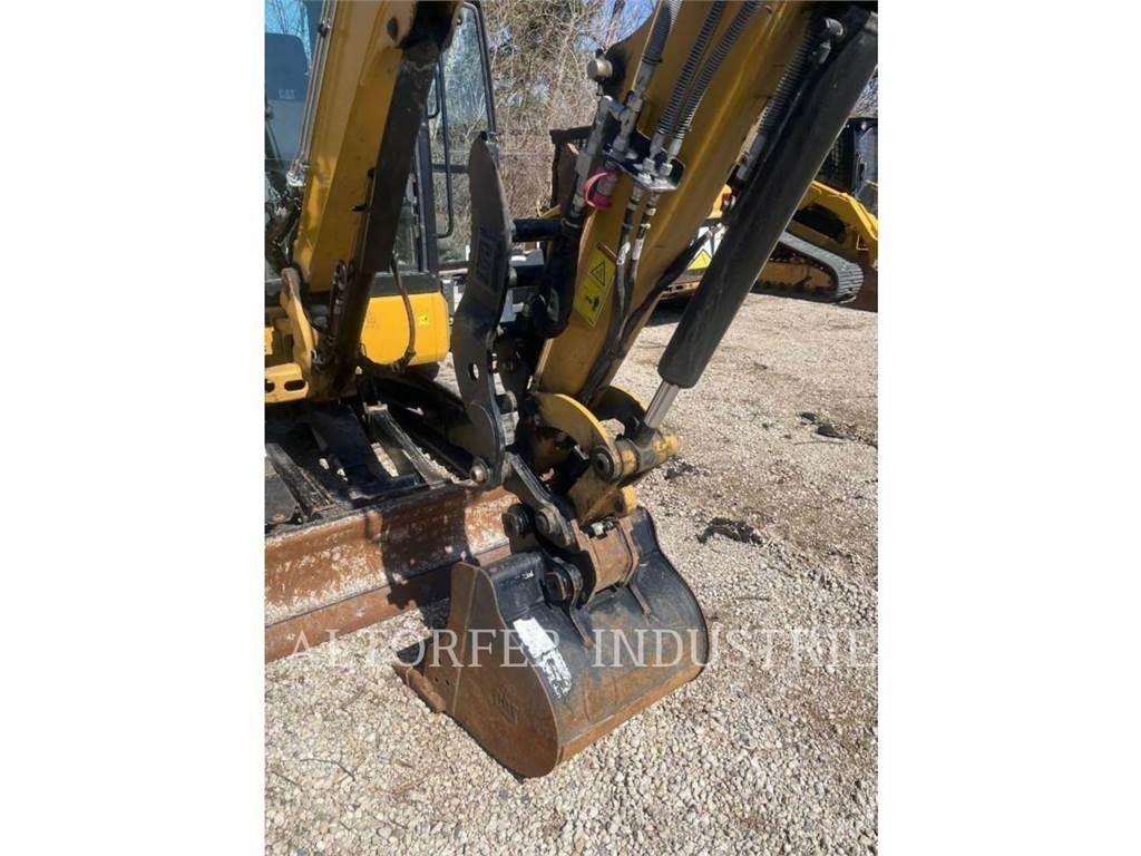 CAT 303.5E2 CR Paletli ekskavatörler