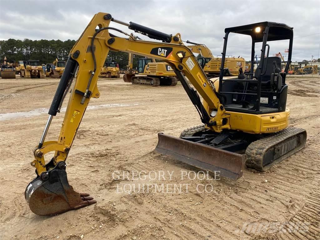 CAT 303.5E2CR Paletli ekskavatörler