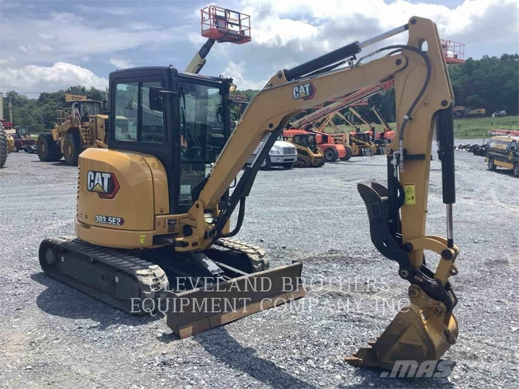 CAT 303.5E2CR Paletli ekskavatörler