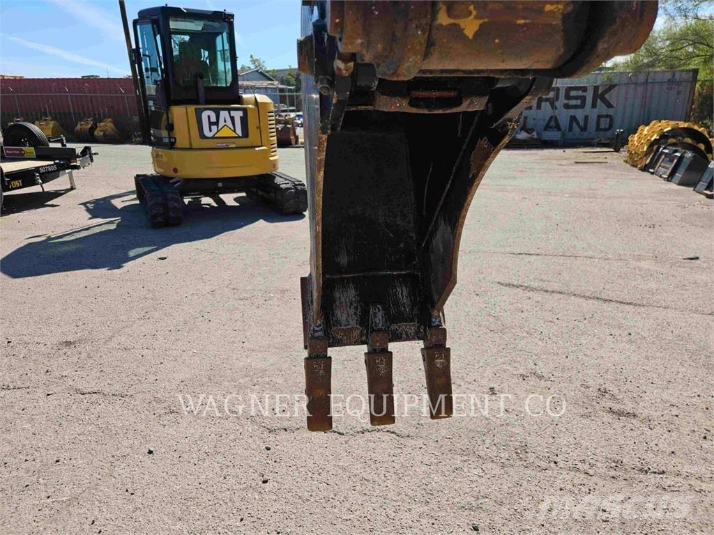 CAT 303.5E2CR Paletli ekskavatörler