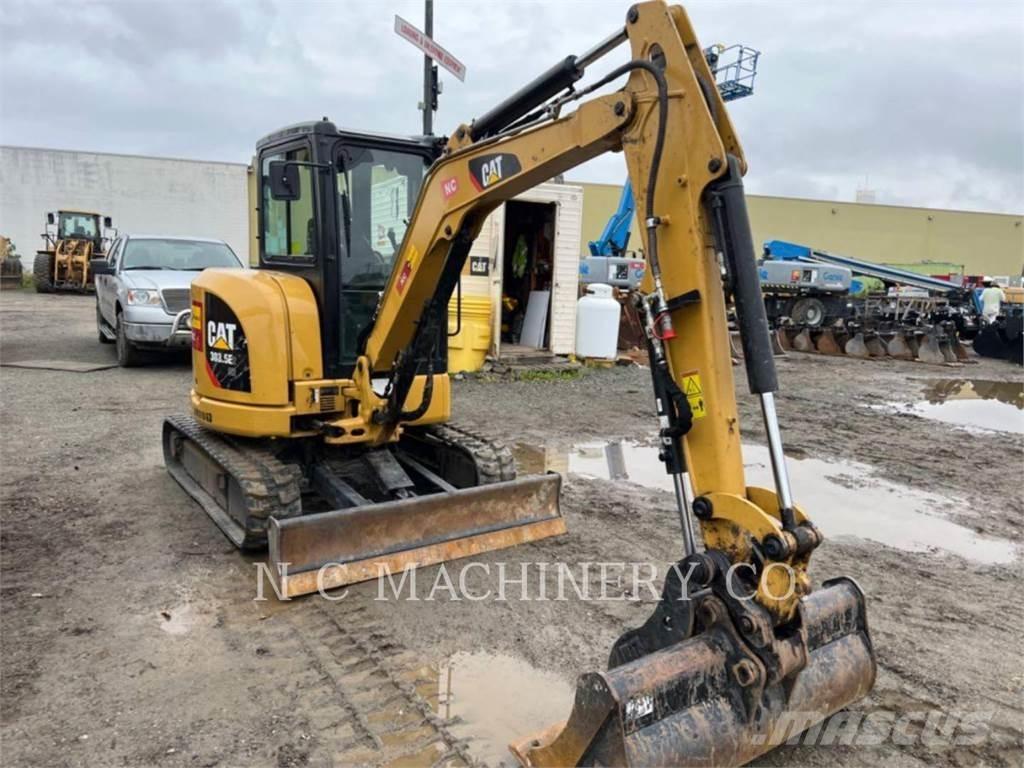 CAT 303.5E2CRB Paletli ekskavatörler
