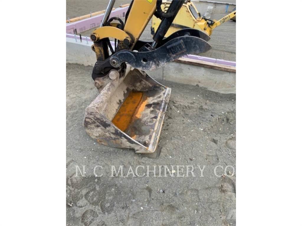 CAT 303.5E2CRN Paletli ekskavatörler