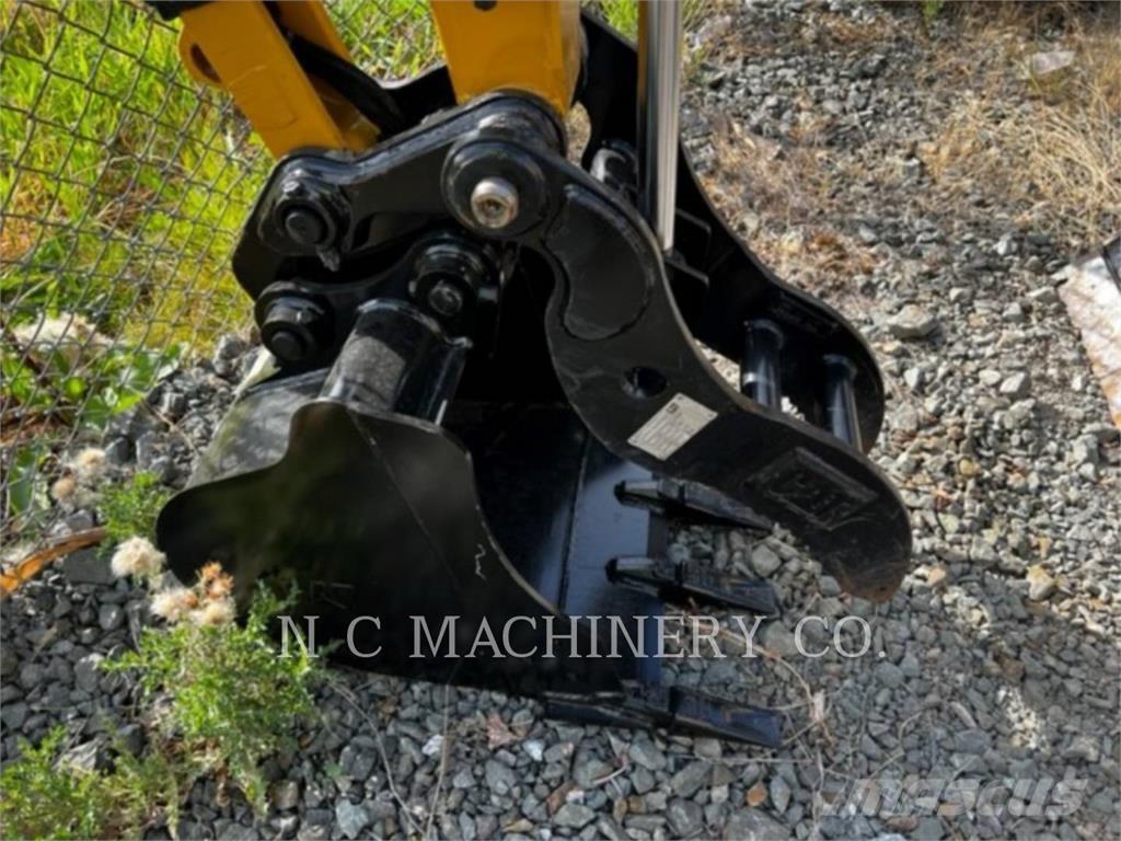 CAT 303.5E2CRN Paletli ekskavatörler