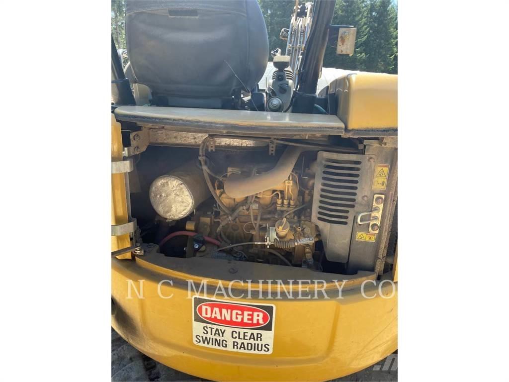 CAT 303.5E2CRN Paletli ekskavatörler
