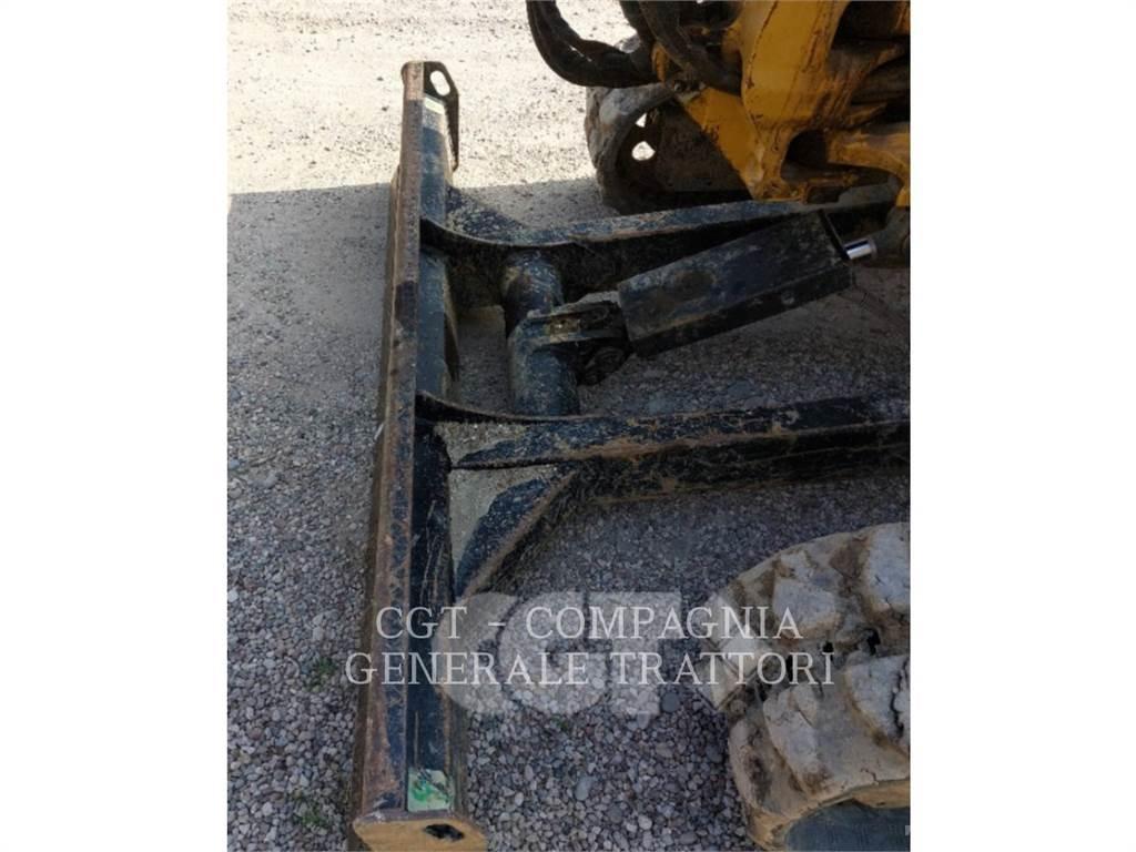 CAT 303.5ECR Paletli ekskavatörler