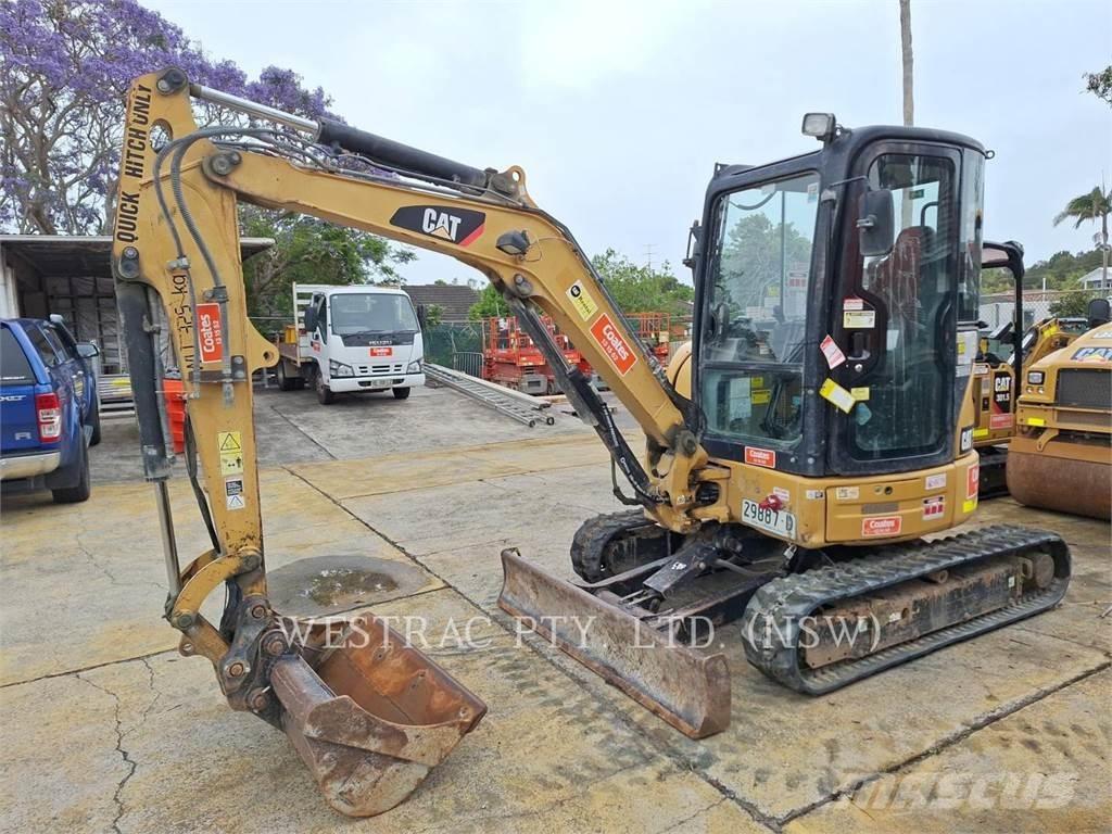 CAT 303.5ECR Paletli ekskavatörler