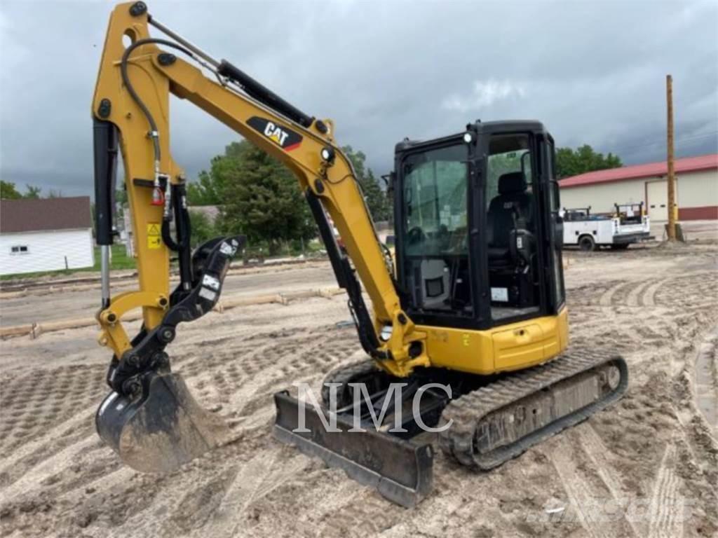 CAT 303.5ECR Paletli ekskavatörler