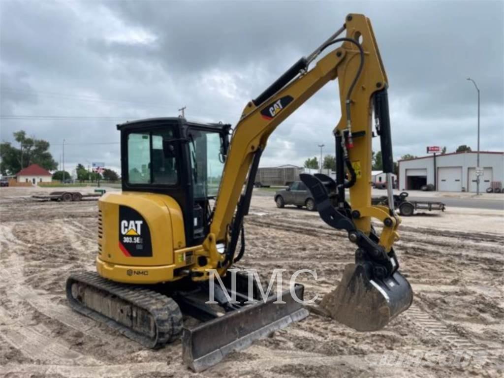 CAT 303.5ECR Paletli ekskavatörler