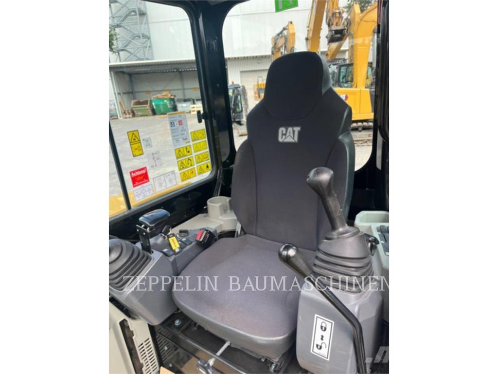 CAT 303.5ECR Paletli ekskavatörler