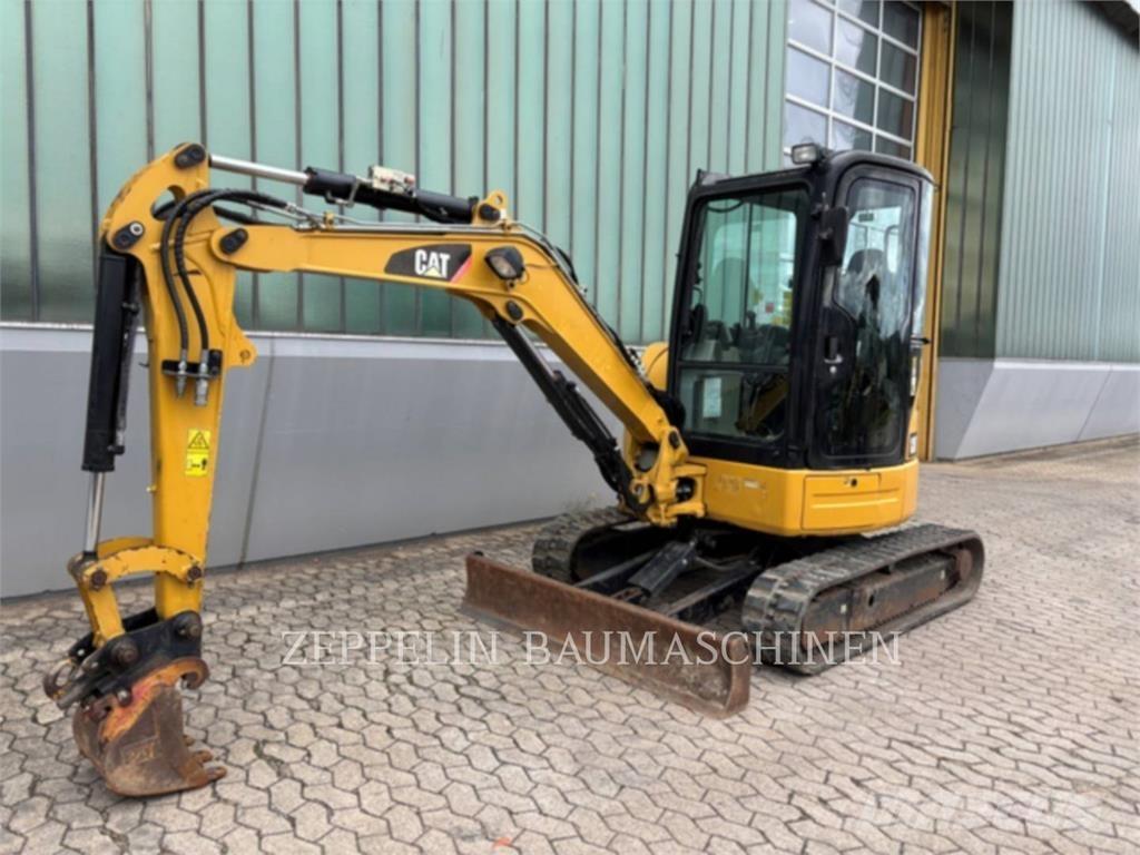 CAT 303.5ECR Paletli ekskavatörler