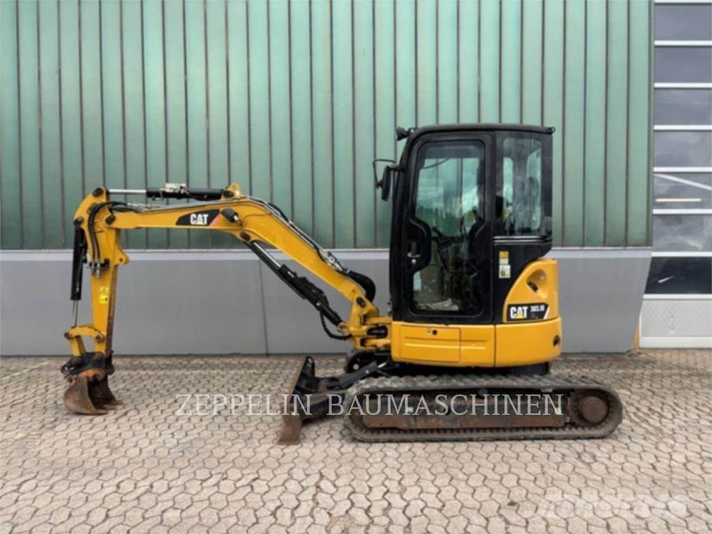 CAT 303.5ECR Paletli ekskavatörler