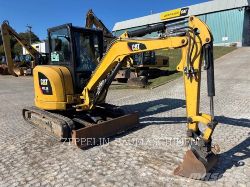 CAT 303.5ECR Paletli ekskavatörler