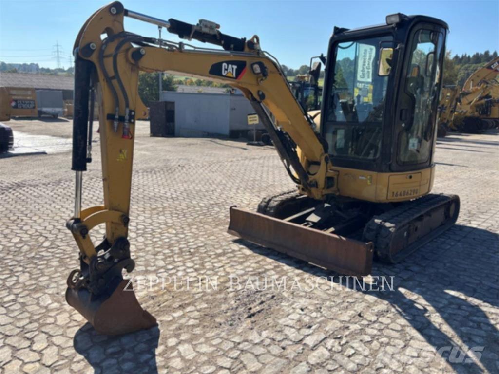 CAT 303.5ECR Paletli ekskavatörler