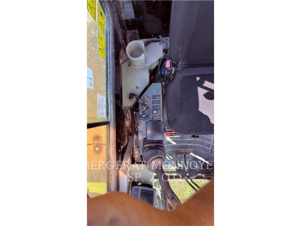 CAT 303.5ECR Paletli ekskavatörler