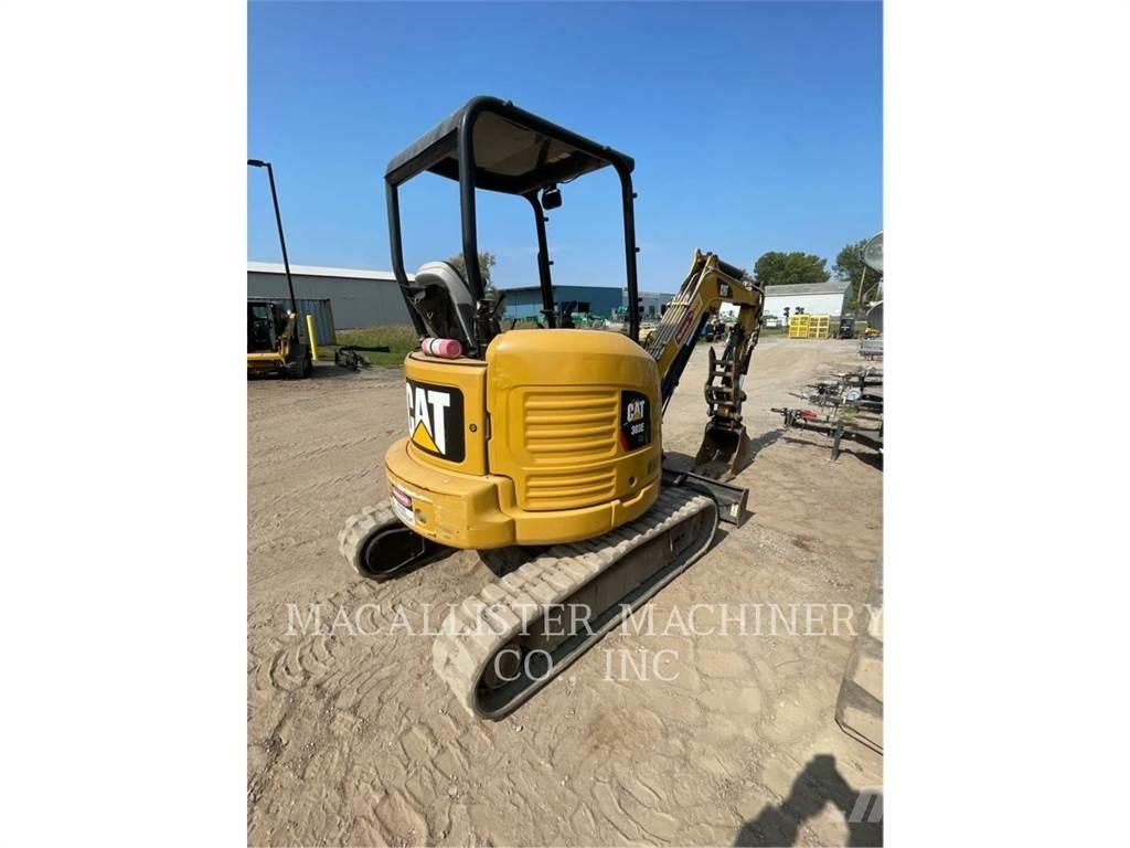 CAT 303ECR Paletli ekskavatörler