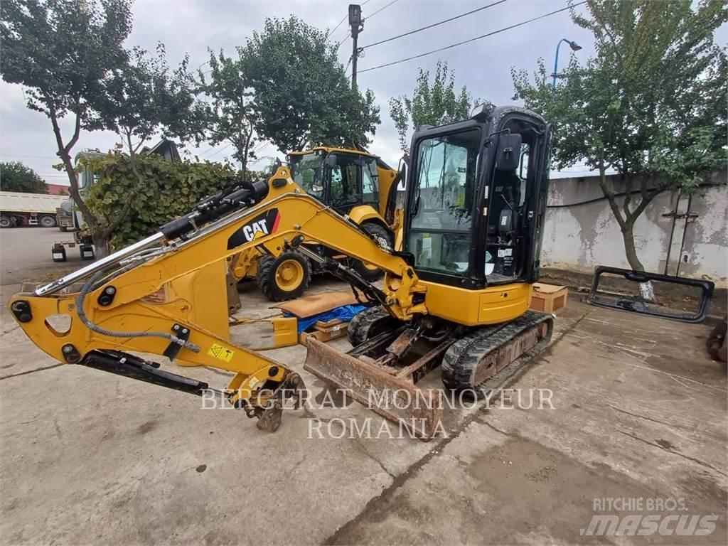 CAT 303ECR Paletli ekskavatörler