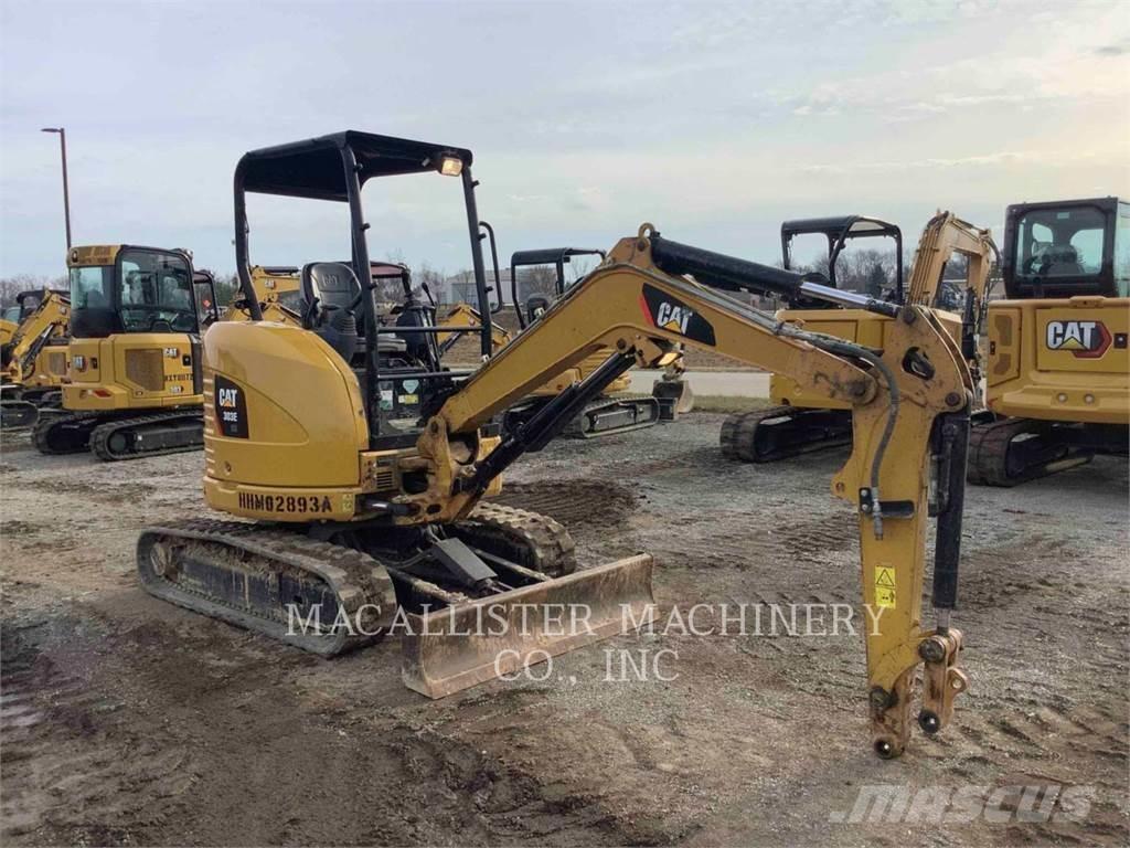CAT 303ECR Paletli ekskavatörler