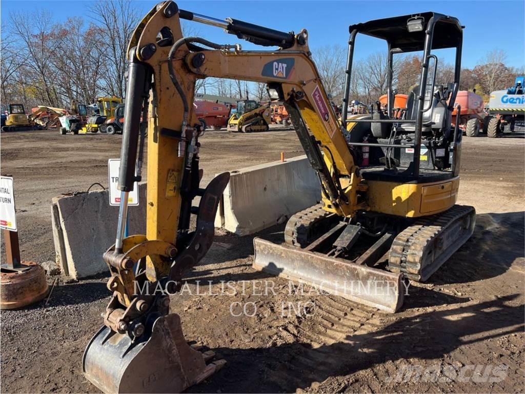 CAT 303ECR Paletli ekskavatörler