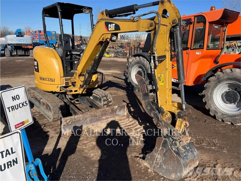 CAT 303ECR Paletli ekskavatörler