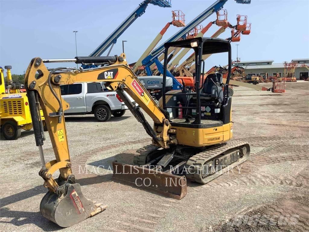 CAT 303ECR Paletli ekskavatörler