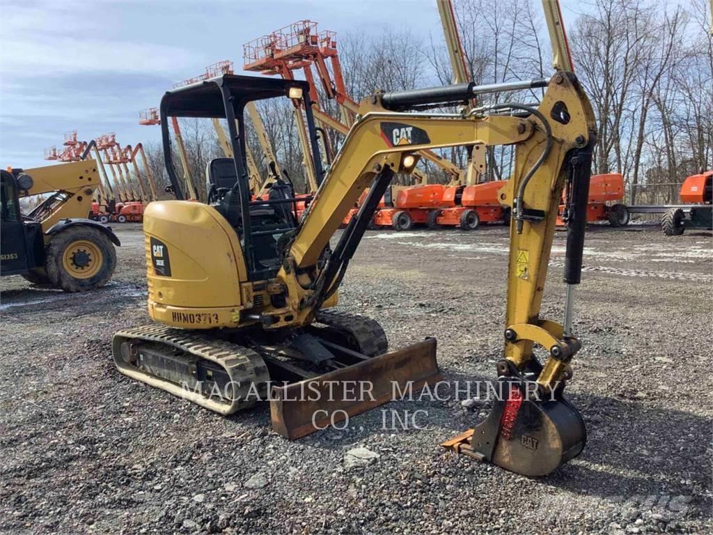 CAT 303ECR Paletli ekskavatörler