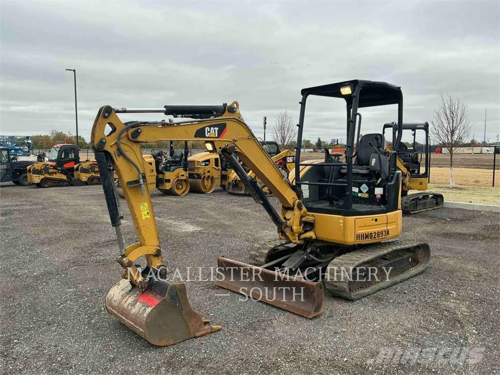 CAT 303ECR Paletli ekskavatörler