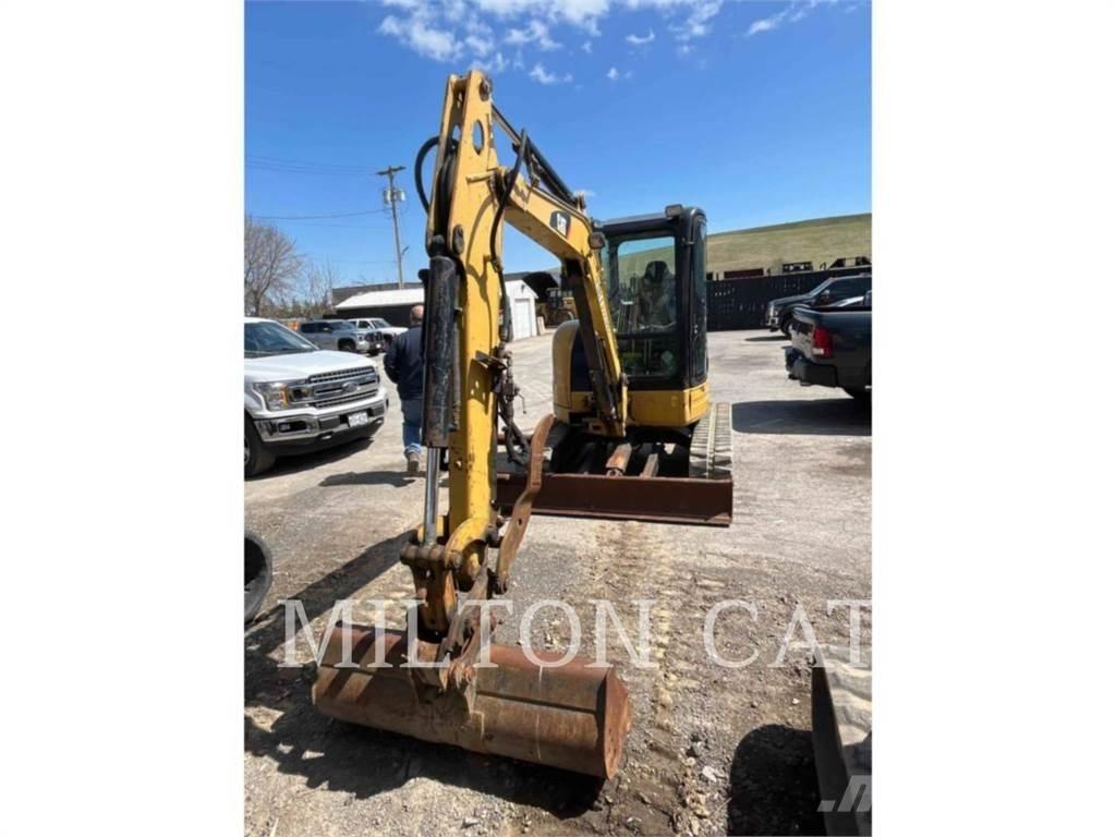 CAT 304DCR Paletli ekskavatörler