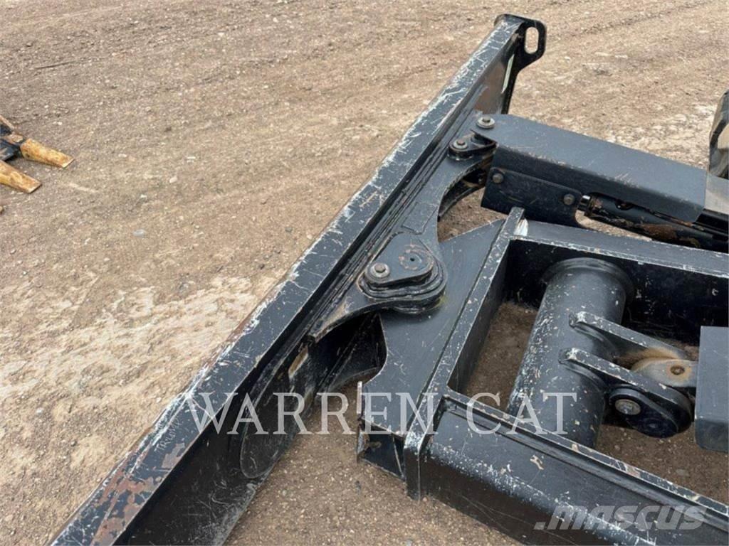 CAT 304E2 Paletli ekskavatörler
