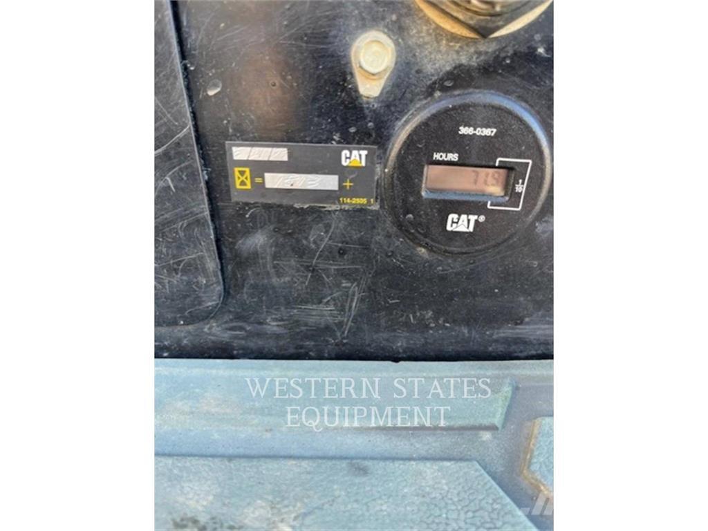 CAT 304E2 Paletli ekskavatörler