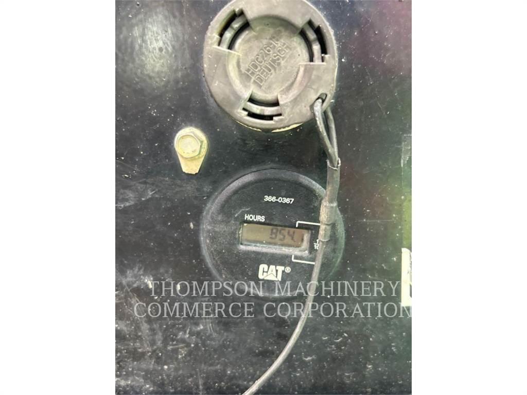 CAT 304E2 Paletli ekskavatörler