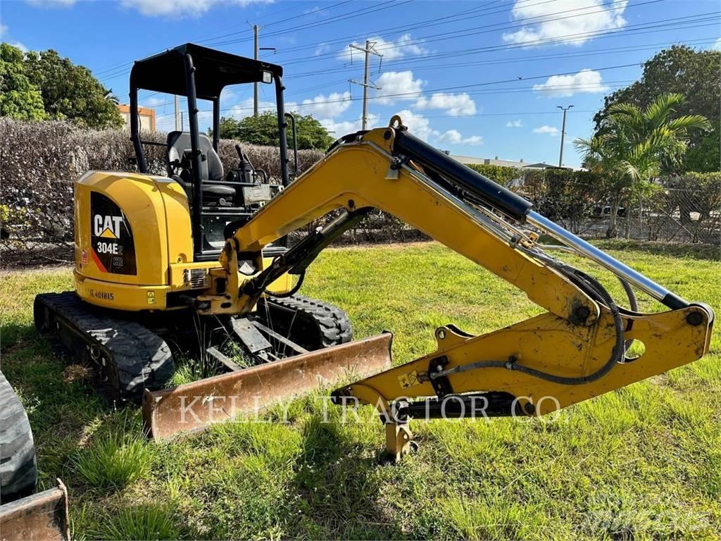 CAT 304E2CR Paletli ekskavatörler