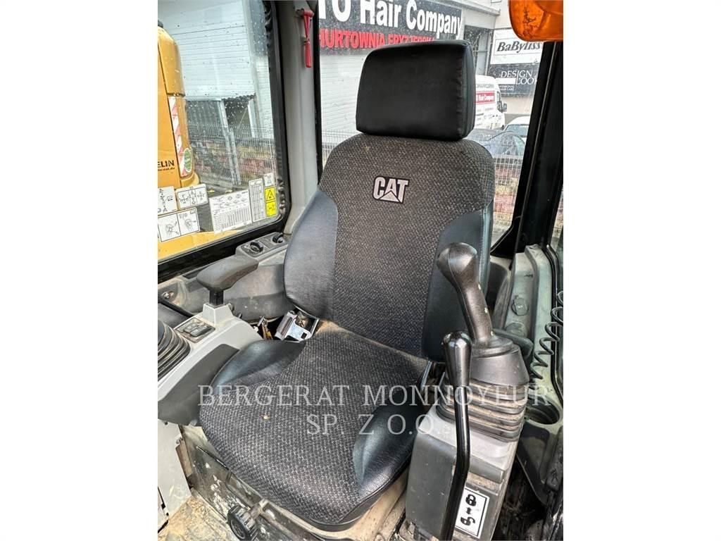 CAT 304E2CR Paletli ekskavatörler