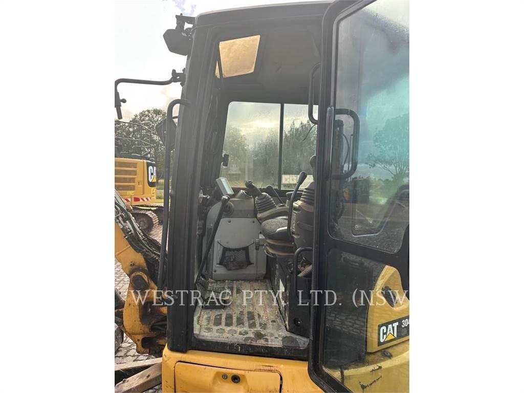 CAT 304E2CR Paletli ekskavatörler