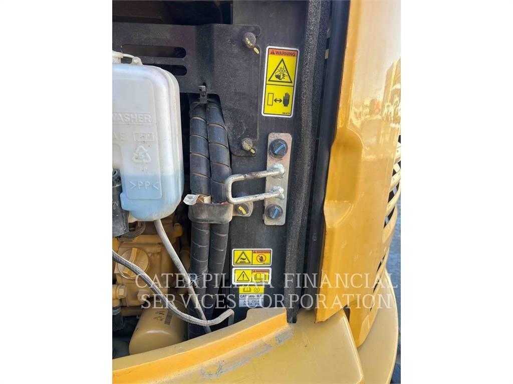 CAT 304E2CR Paletli ekskavatörler