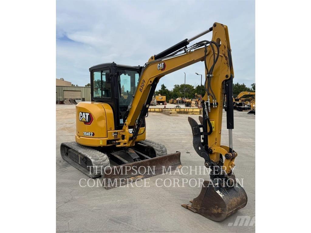 CAT 304E2CR Paletli ekskavatörler