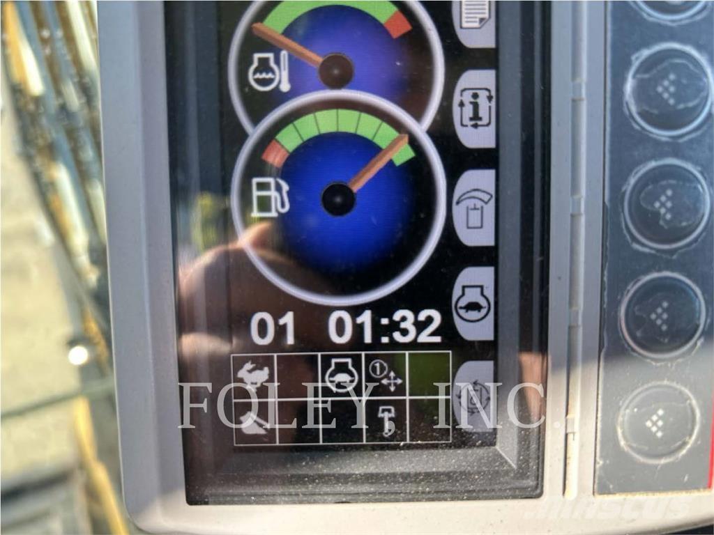 CAT 304E2CR Paletli ekskavatörler