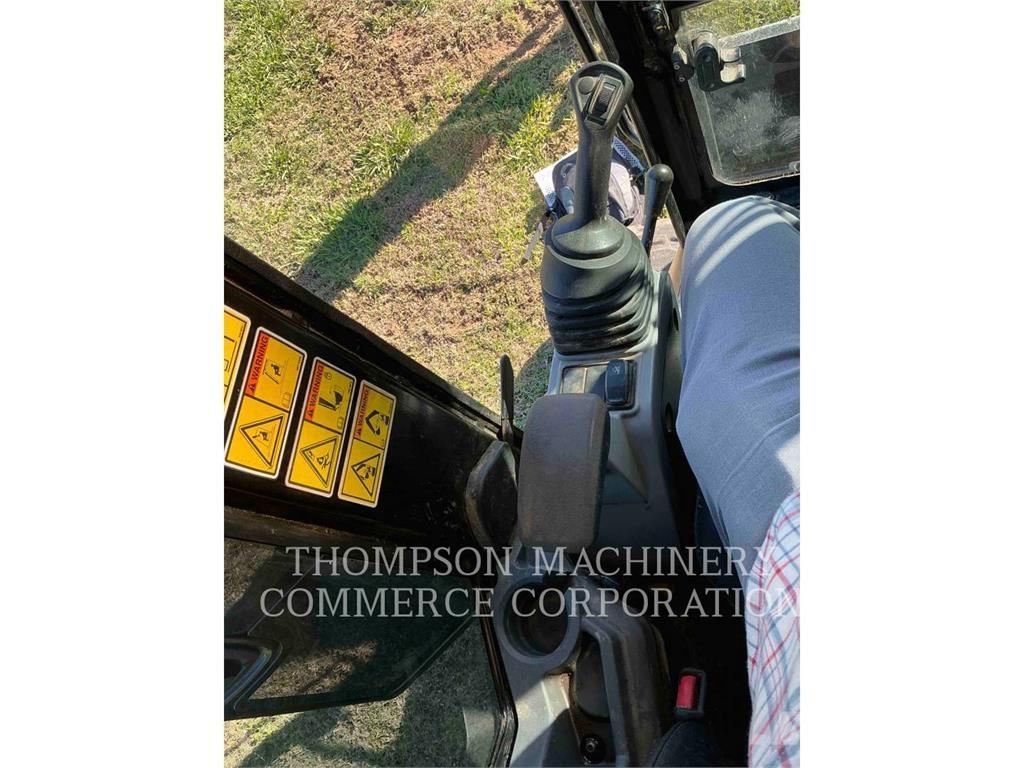 CAT 304E2CR Paletli ekskavatörler