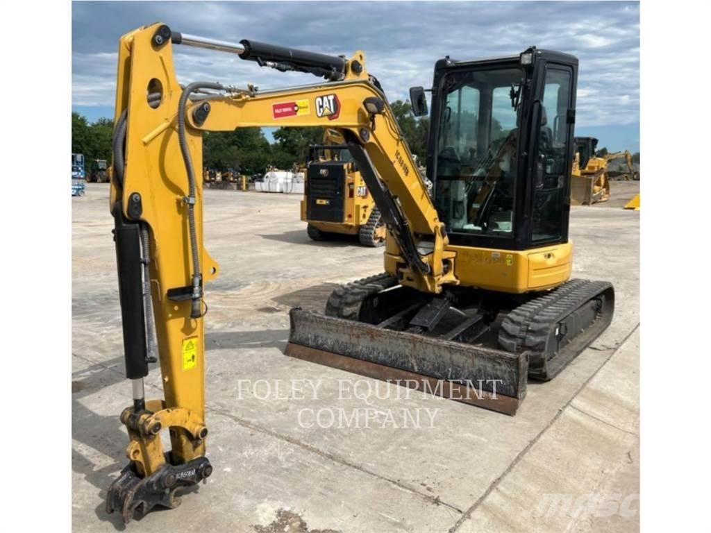 CAT 304E2LC Paletli ekskavatörler