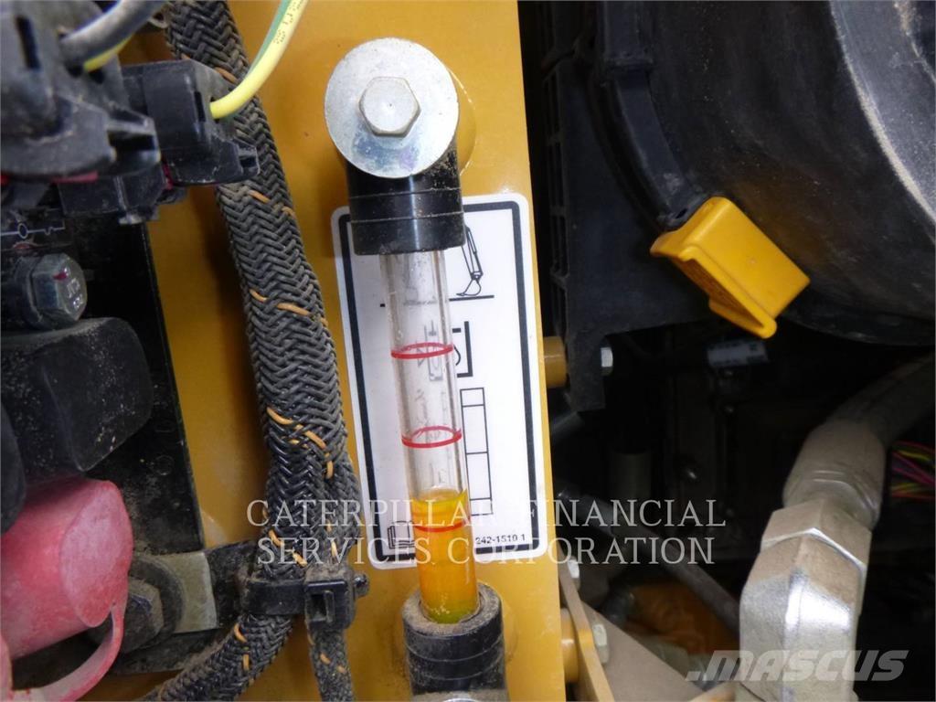 CAT 305-07CR Paletli ekskavatörler