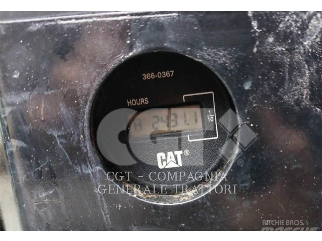 CAT 305.5 E2 Paletli ekskavatörler