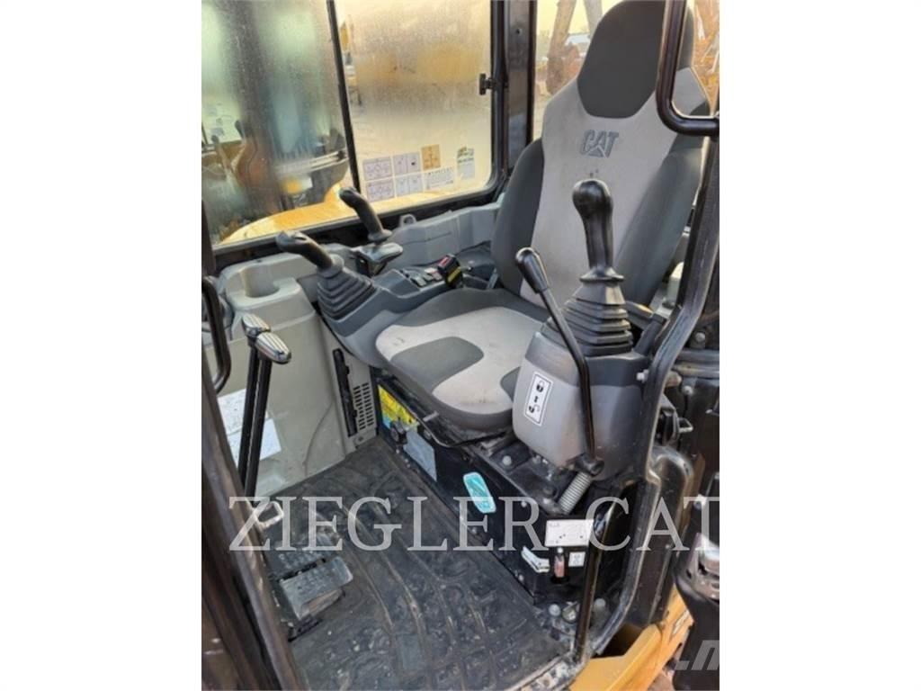 CAT 305.5D Paletli ekskavatörler